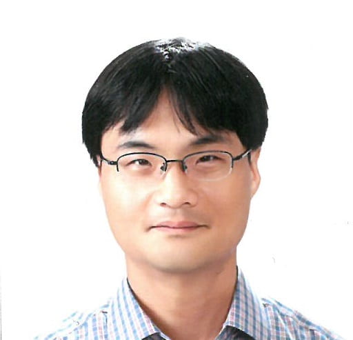 Dr. Yongjin Cho